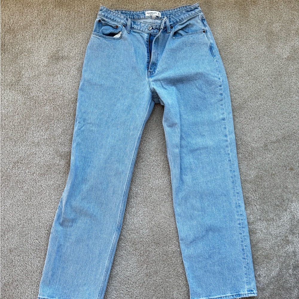 Abercrombie 90s relaxed high rise!